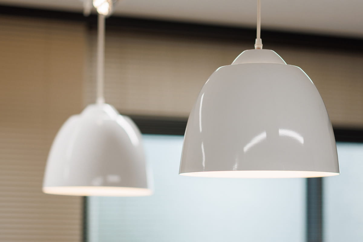 菊地税理士事務所の会議室のライト